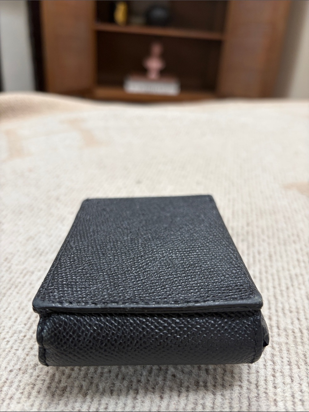 CHANEL Black Caviar Leather Card & Key Holder with Gold CC - Picture 8 of 10